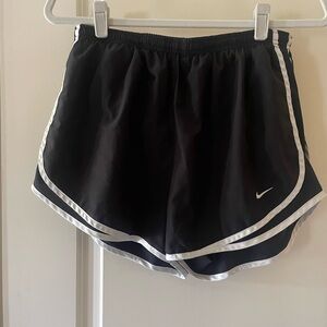 Nike women’s running shorts size large